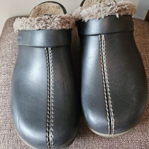 Crocs Brown Fur-Lined Clogs - Womens 11